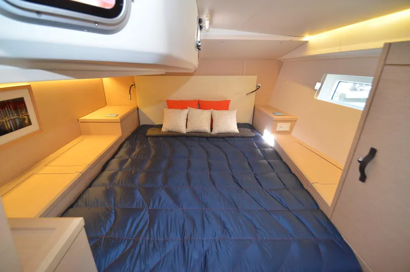 Arcturus Yacht Photos Pics VIP Stateroom 2