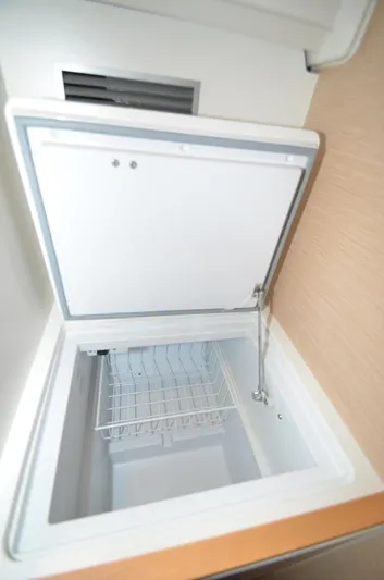 Arcturus Yacht Photos Pics Fridge 3