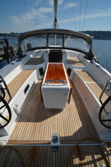 Arcturus Yacht Photos Pics Cockpit 4