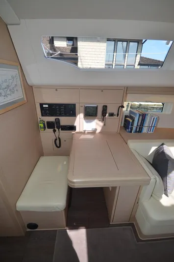 Arcturus Yacht Photos Pics Nav Station 2