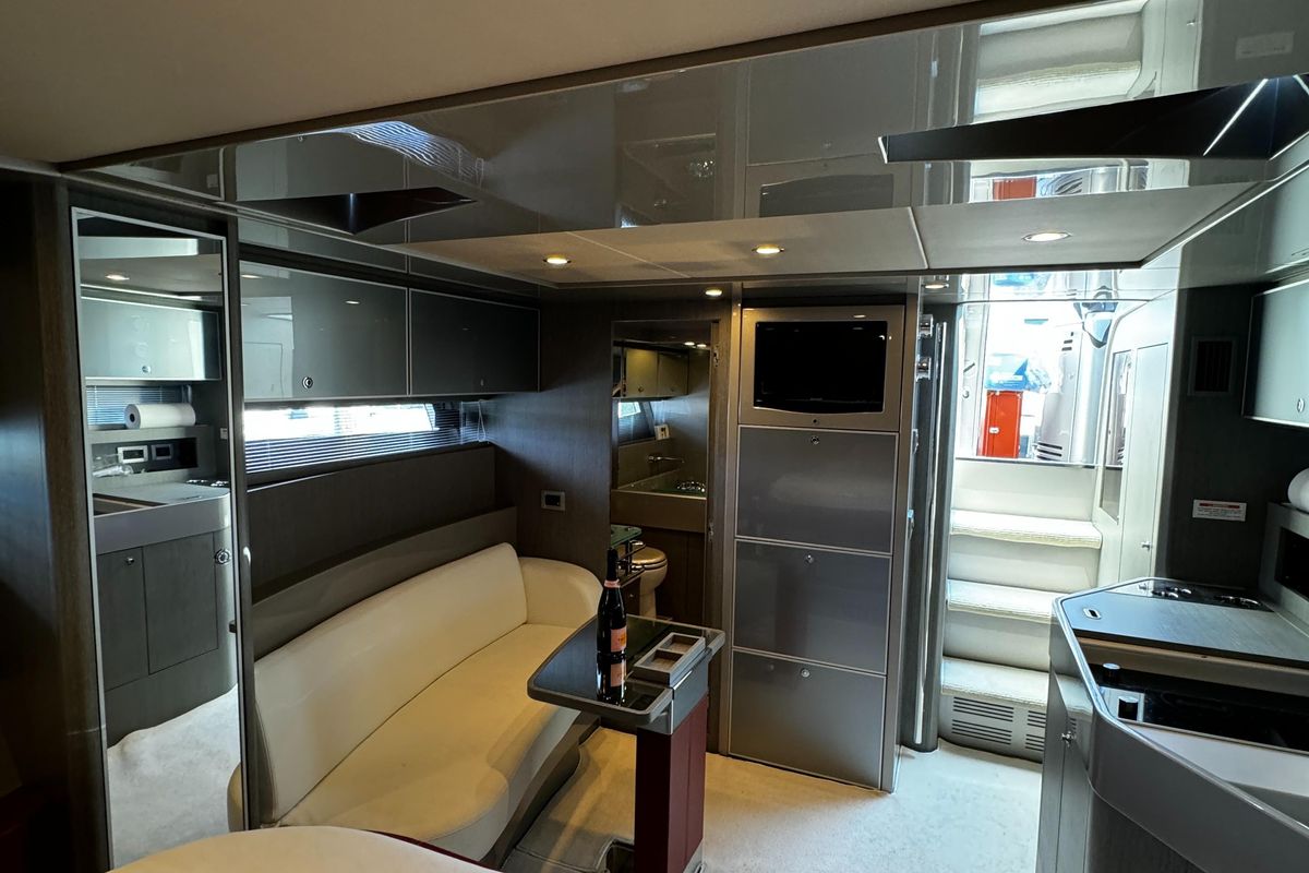 2013 Riva 44 