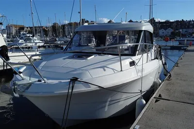2016 Beneteau Antares 7.8