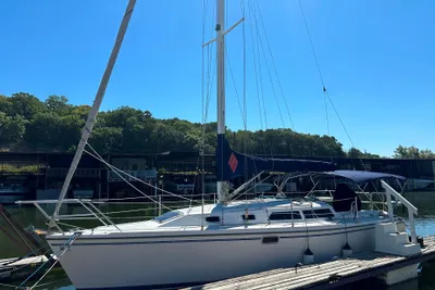 Catalina 320