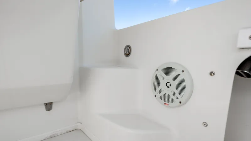  Yacht Photos Pics 2018 Parker - Speaker