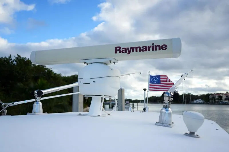 Yacht Photos Pics Radar system on 2008 Buddy Davis 28 Center Console boat with American flag.
