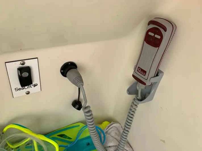 Blue Sky Yacht Photos Pics 