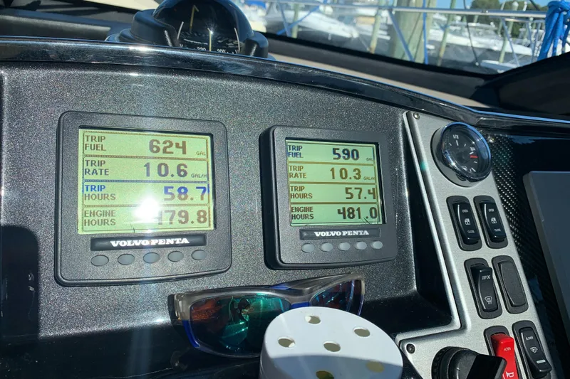 Blue Sky Yacht Photos Pics 