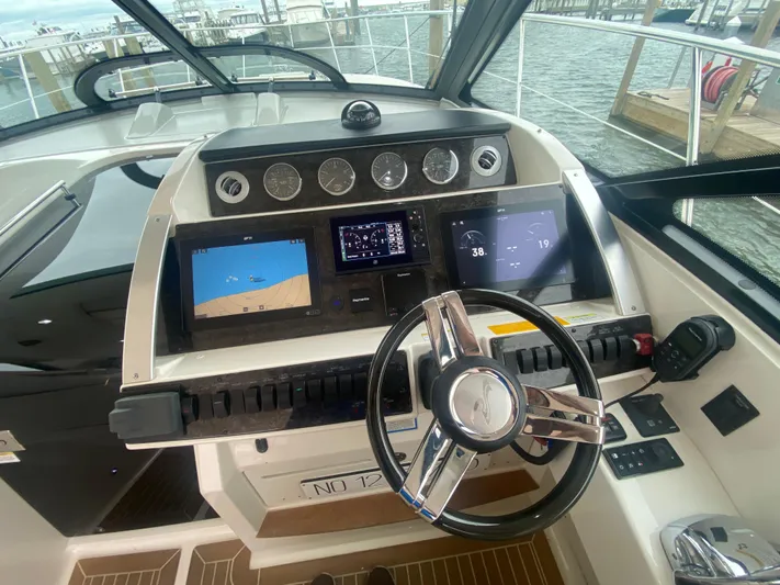 Two P's Yacht Photos Pics 2012 Sea Ray 410 Sundancer