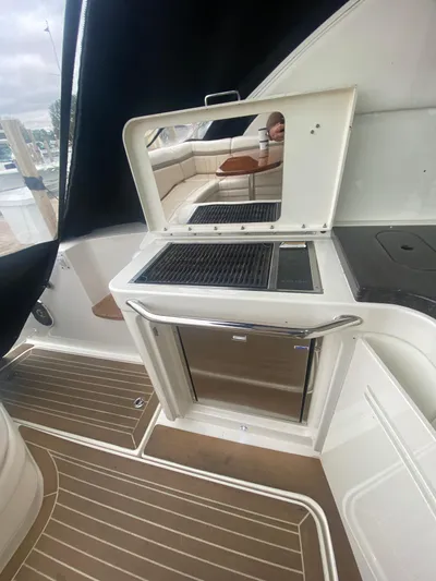 Two P's Yacht Photos Pics 2012 Sea Ray 410 Sundancer