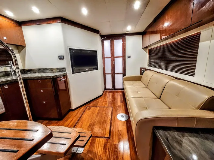 Two P's Yacht Photos Pics 2012 Sea Ray 410 Sundancer