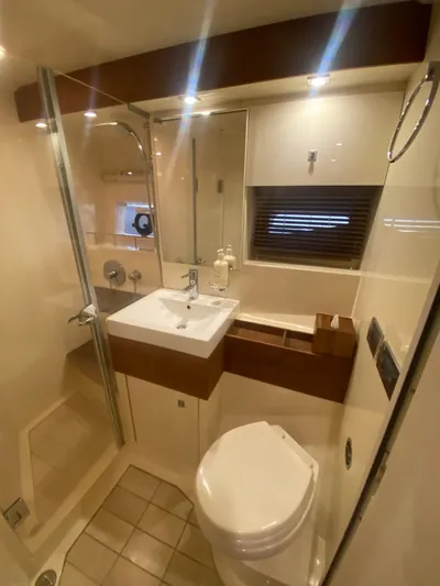 Two P's Yacht Photos Pics 2012 Sea Ray 410 Sundancer