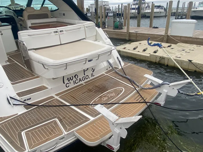 Two P's Yacht Photos Pics 2012 Sea Ray 410 Sundancer