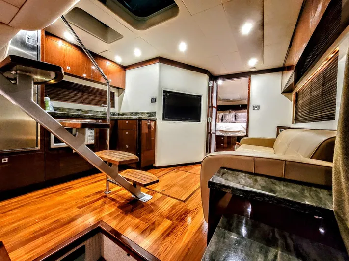 Two P's Yacht Photos Pics 2012 Sea Ray 410 Sundancer