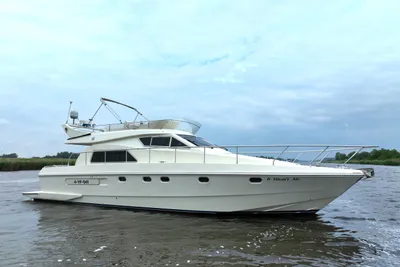 Ferretti Yachts 150 Fly