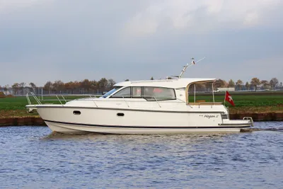 2021 Nimbus 365 Coupe