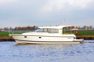 2021 Nimbus 365 Coupe