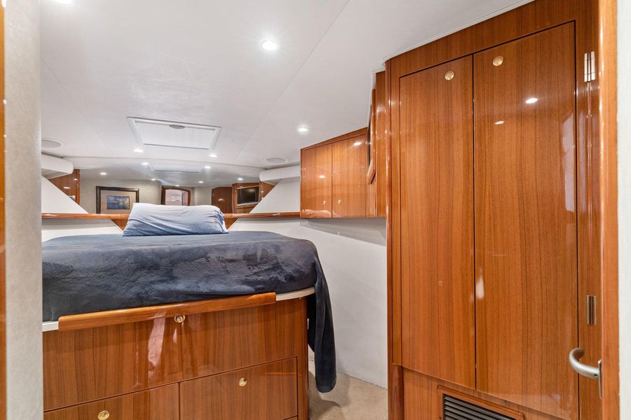 2007 Viking 52 Open