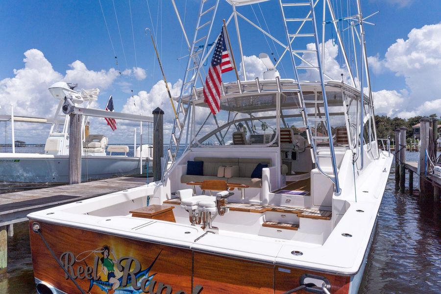 2007 Viking 52 Open
