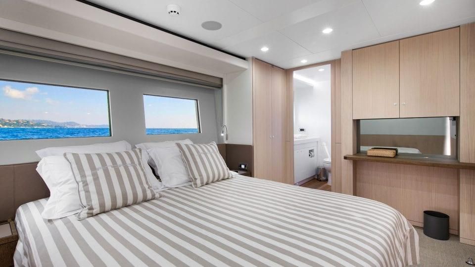 2019 Van der Valk 104 