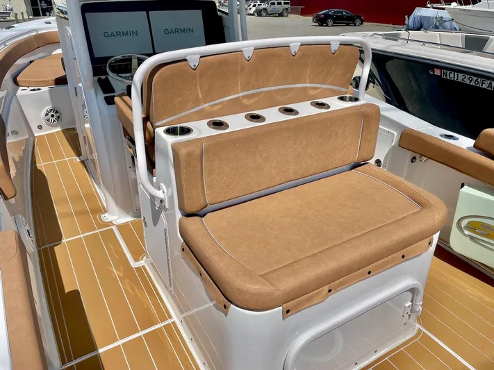 Side Piece Yacht Photos Pics 