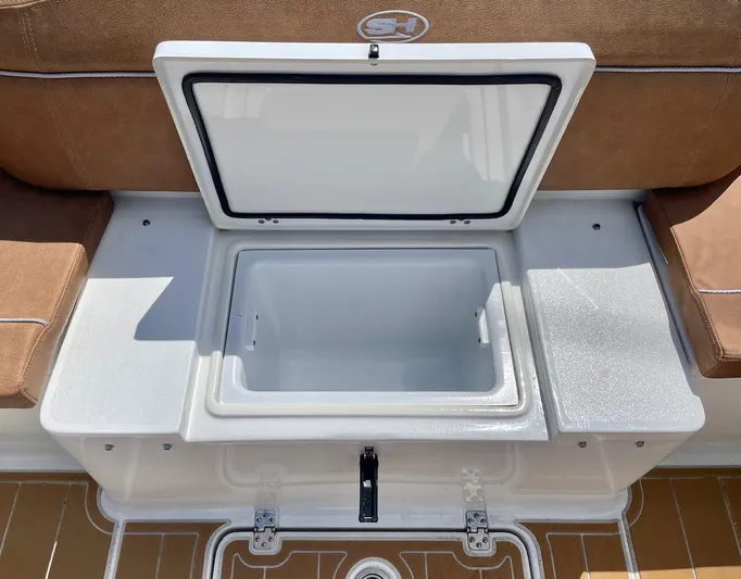 Side Piece Yacht Photos Pics 