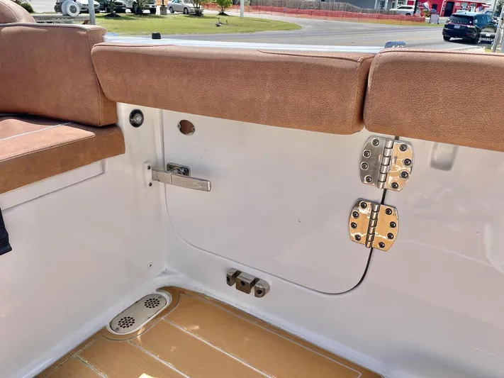 Side Piece Yacht Photos Pics 