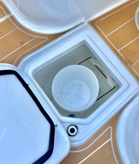 Side Piece Yacht Photos Pics 