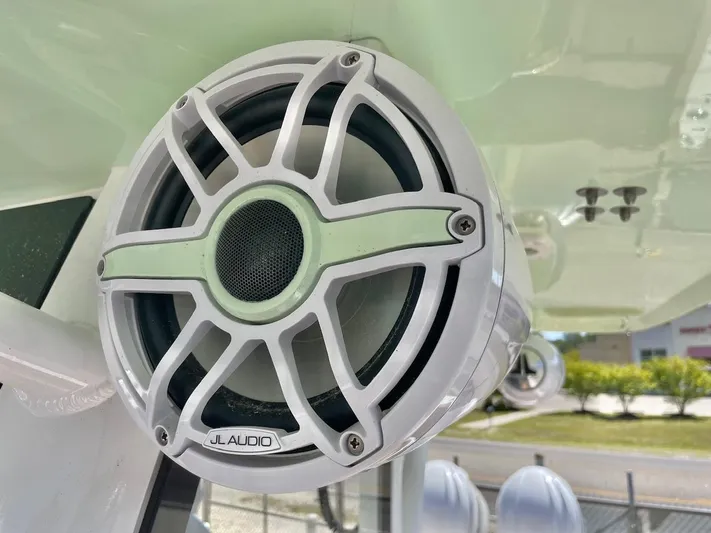 Side Piece Yacht Photos Pics 