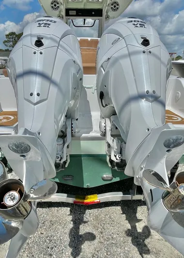 Side Piece Yacht Photos Pics 