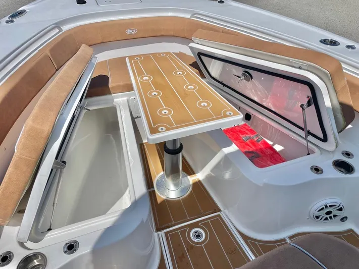 Side Piece Yacht Photos Pics 