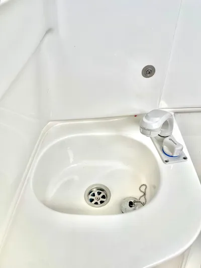 Side Piece Yacht Photos Pics 