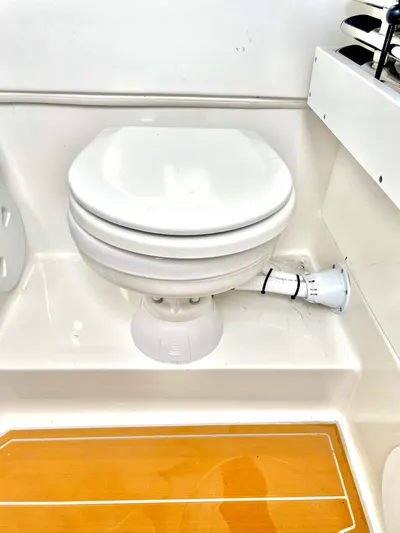 Side Piece Yacht Photos Pics 