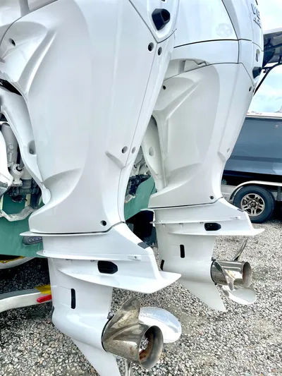 Side Piece Yacht Photos Pics 