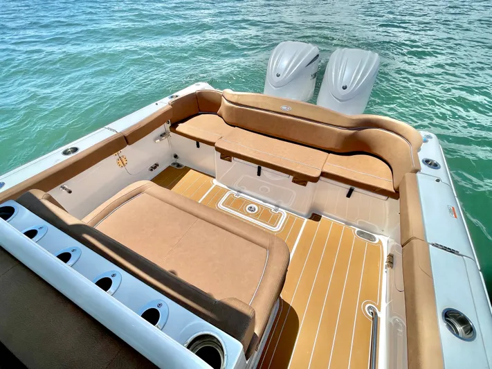 Side Piece Yacht Photos Pics 