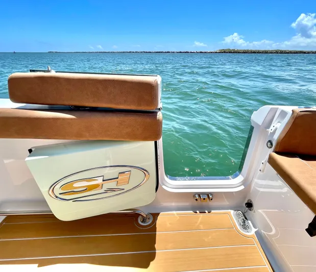 Side Piece Yacht Photos Pics 