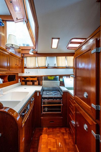 1989 Grand Banks 46 MotorYacht CP