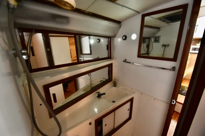 Mystic Blue Yacht Photos Pics 