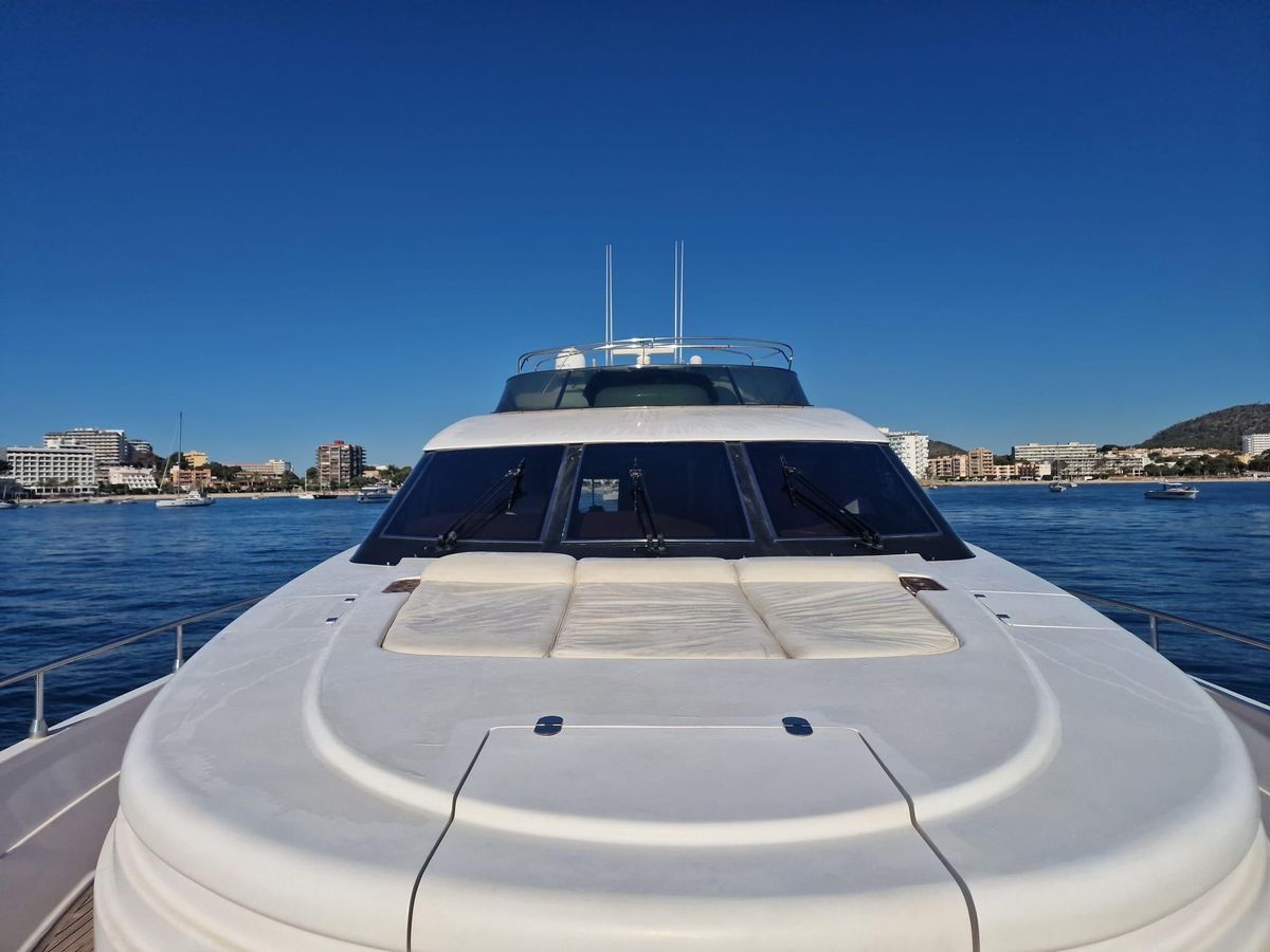 2000 Astondoa 82 
