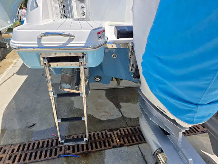 It's So Easy Yacht Photos Pics 