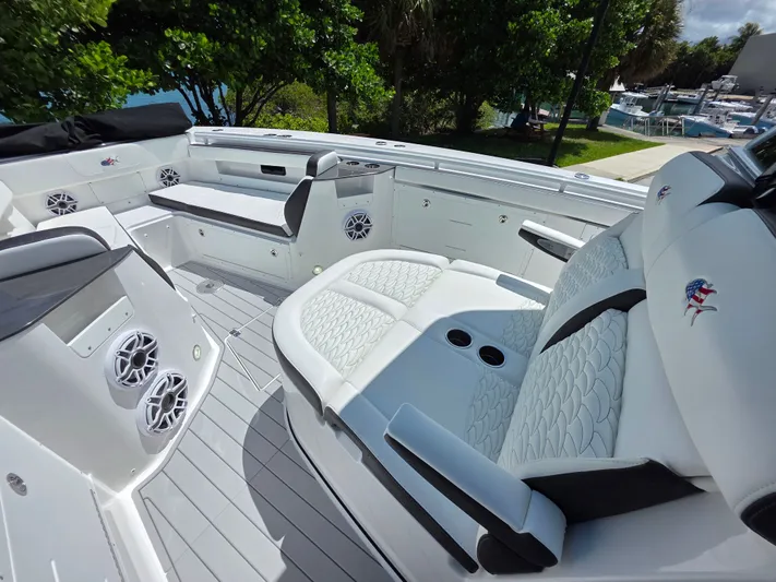 It's So Easy Yacht Photos Pics 