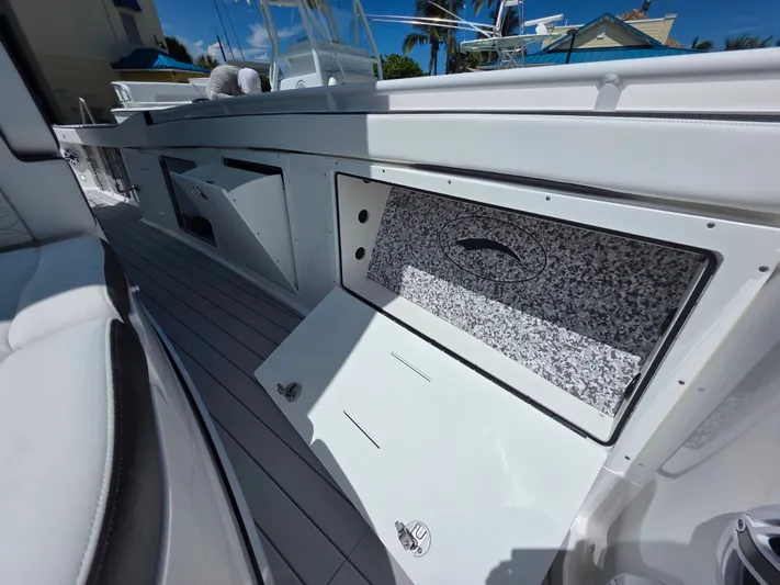 It's So Easy Yacht Photos Pics 