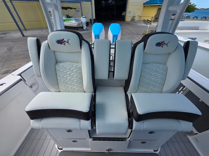 It's So Easy Yacht Photos Pics 