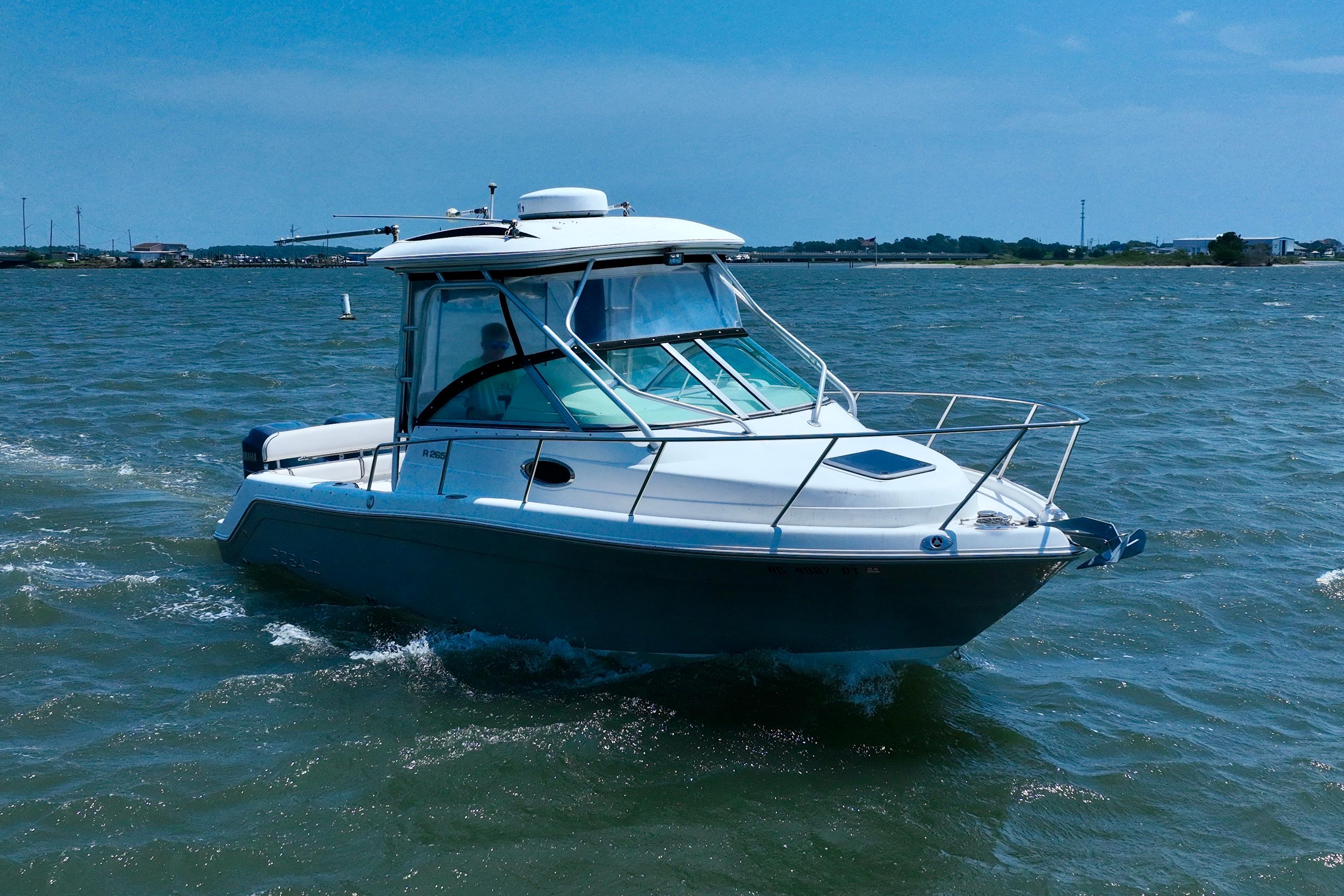 Robalo R265 Usado en North Carolina Cosas de Barcos