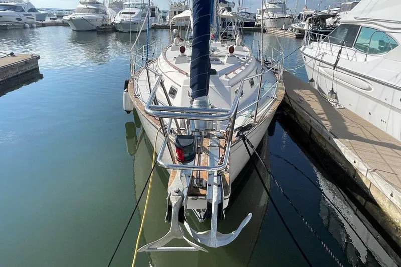 Dream Flower Yacht Photos Pics 1995 Island Packet 40 bow