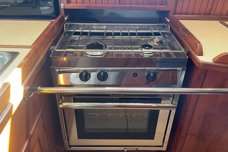 Dream Flower Yacht Photos Pics 1995 Island Packet 40 "Dream Flower" new stove/oven