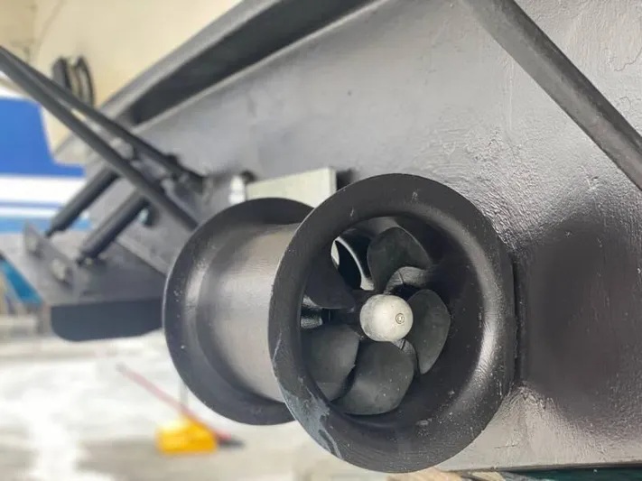  Yacht Photos Pics Close-up of a 2000 Silverton 453 Motor Yacht's propeller system.