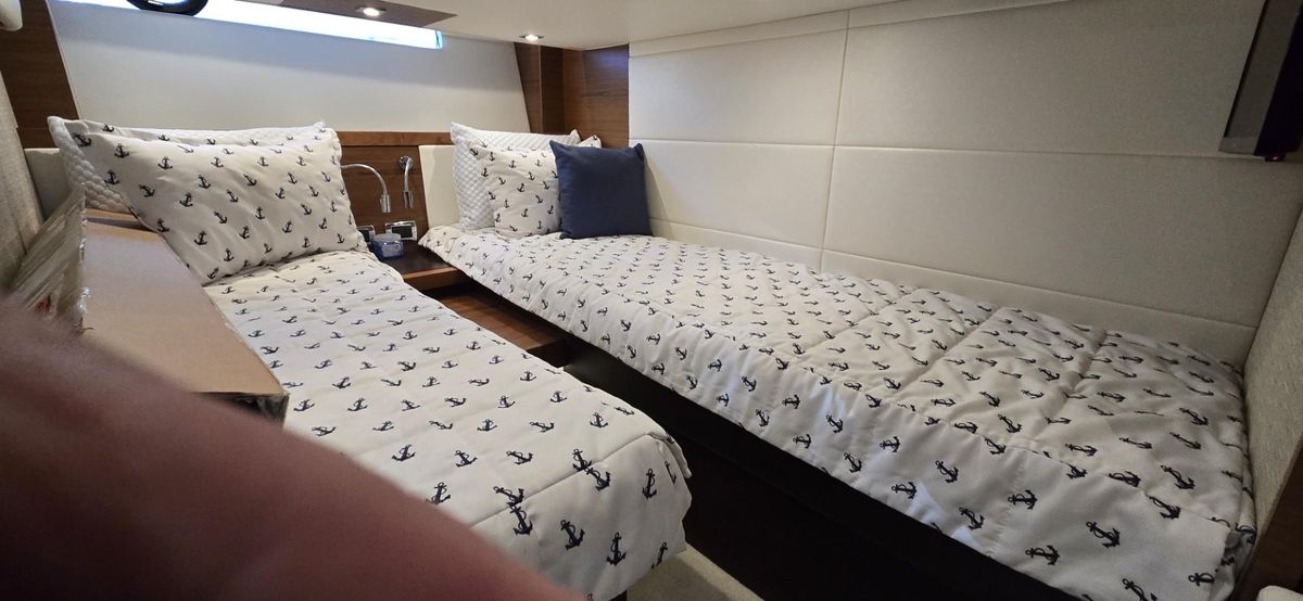 2016 Tiara Yachts 44 