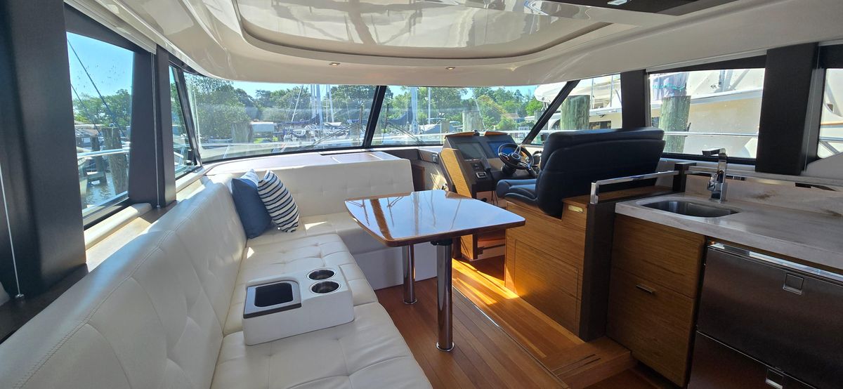2016 Tiara Yachts 44 