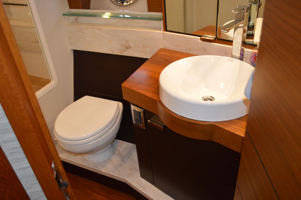 2016 Tiara Yachts 44 