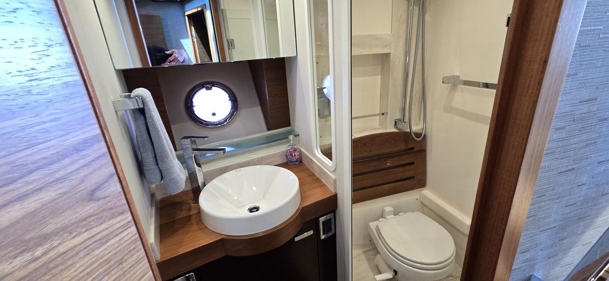2016 Tiara Yachts 44 